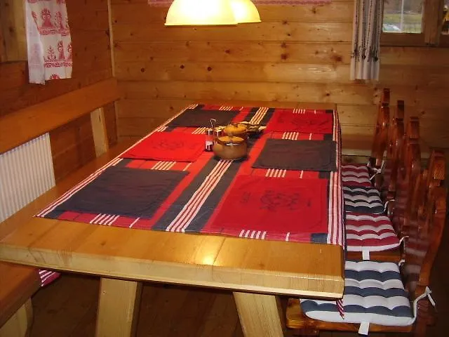 بيت للعطل Devena *